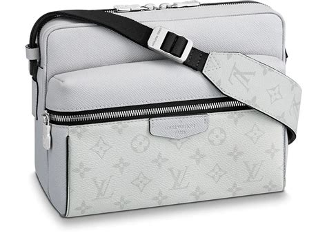 white louis vuitton messenger bag monogram